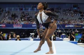 Simone Biles feet photo thumbnail