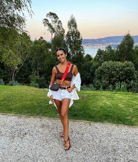 Cristina Pedroche feet photo thumbnail