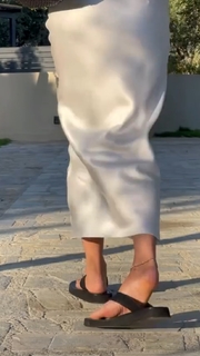 Vera Brezhneva feet photo thumbnail