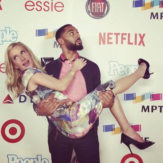 Angela Kinsey feet photo thumbnail