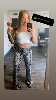 Kay Hansen feet photo thumbnail