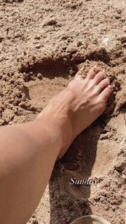 Olga Seryabkina feet photo thumbnail