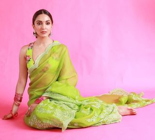 Kiara Advani feet photo thumbnail
