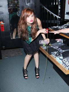 Debby Ryan feet photo thumbnail