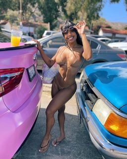 Qimmah Russo feet photo thumbnail