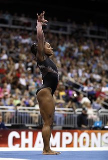 Simone Biles feet photo thumbnail