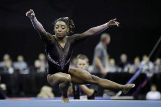 Simone Biles feet photo thumbnail