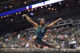 Simone Biles feet photo thumbnail