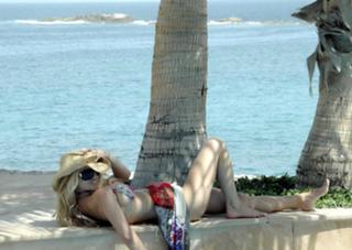 Jessica Simpson feet photo thumbnail