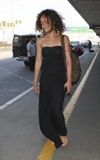 Rihanna feet photo thumbnail