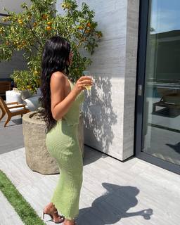 Kylie Jenner feet photo thumbnail
