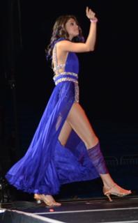 Selena Gomez feet photo thumbnail