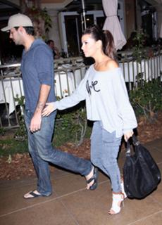 Eva Longoria feet photo thumbnail