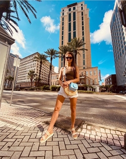 Karolina Kowalkiewicz feet photo thumbnail