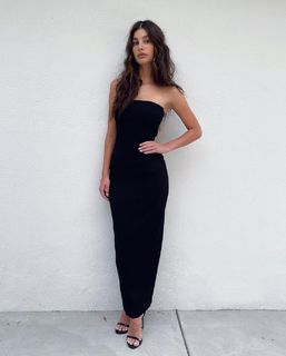 Camila Morrone feet photo thumbnail