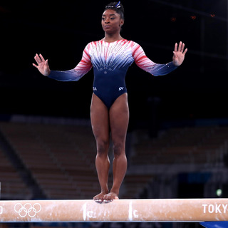 Simone Biles feet photo thumbnail