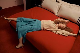 Julianne Moore feet photo thumbnail