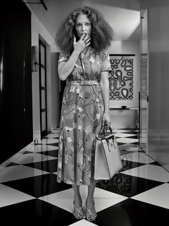 Julianne Moore feet photo thumbnail