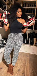 Serena Williams feet photo thumbnail