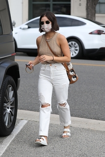 Lucy Hale feet photo thumbnail