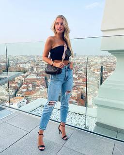 Margarida Corceiro feet photo thumbnail