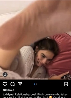 Natalie Noel Mariduena feet photo thumbnail