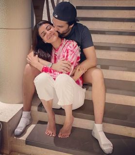 Kajal Aggarwal feet photo thumbnail