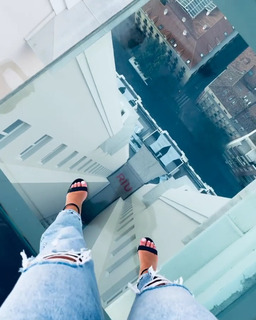 Margarida Corceiro feet photo thumbnail