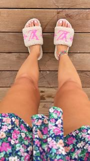 Chiara Ferragni feet photo thumbnail