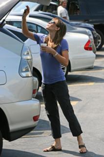 Jennifer Garner feet photo thumbnail
