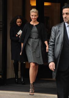 Cameron Diaz feet photo thumbnail
