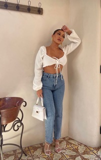 Adrienne Houghton feet photo thumbnail
