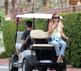 Audrina Patridge feet photo thumbnail