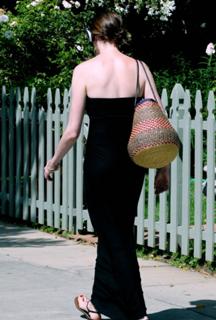 Anne Hathaway feet photo thumbnail