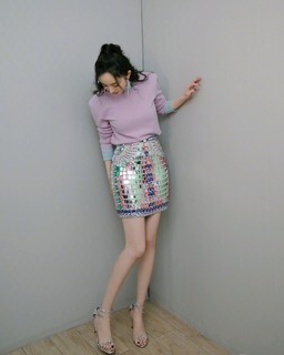 Mi Yang feet photo thumbnail