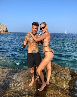 Chiara Ferragni feet photo thumbnail