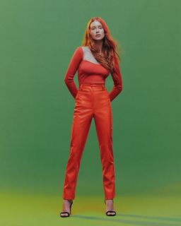 Marina Ruy Barbosa feet photo thumbnail
