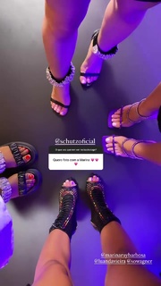 Marina Ruy Barbosa feet photo thumbnail