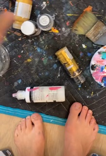 Gabbie Hanna feet photo thumbnail