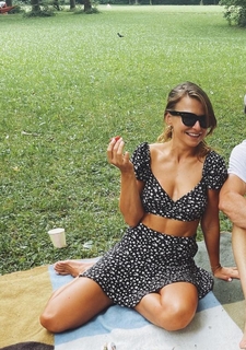 Anna Lewandowska feet photo thumbnail