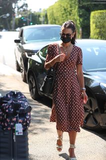 Jordana Brewster feet photo thumbnail
