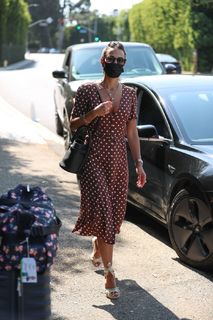 Jordana Brewster feet photo thumbnail