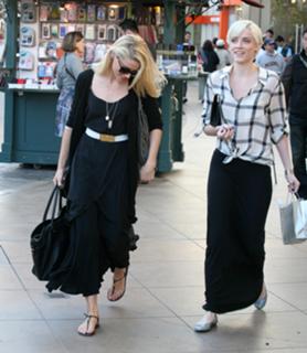 Amber Heard feet photo thumbnail