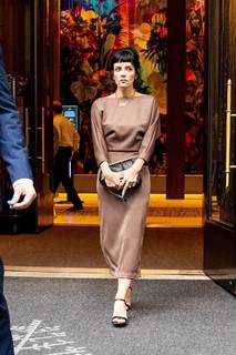 Lily Allen feet photo thumbnail