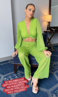 Lele Pons feet photo thumbnail