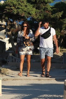 Irina Shayk feet photo thumbnail