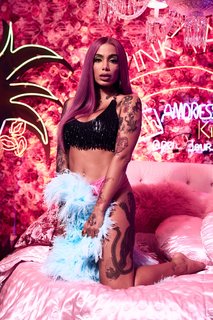 Anitta feet photo thumbnail
