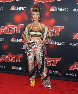 Heidi Klum feet photo thumbnail