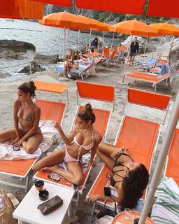 Chantel Jeffries feet photo thumbnail