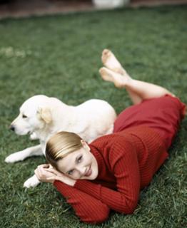 Drew Barrymore feet photo thumbnail